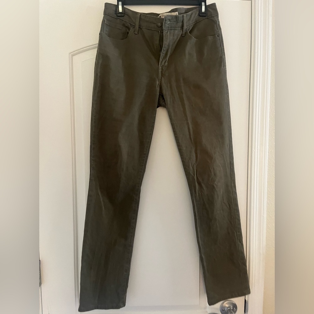 Levi forest green jeans